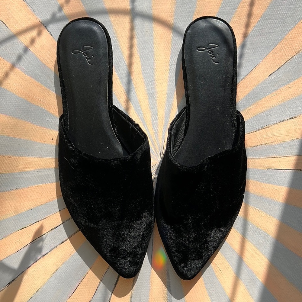 Velvet slides